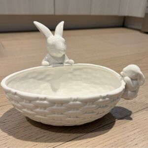 Easter Bunny Candy Dish Bowl, porcelain. BRAND NEW!!! Perfect Condition! Medium